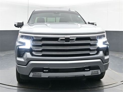 Certified 2026 Chevrolet Silverado 1500 High Country image 3