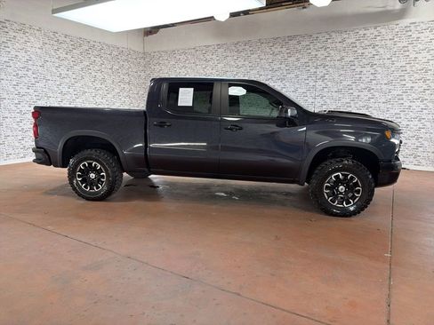 Used 2023 Chevrolet Silverado 1500 ZR2 w/ Technology Package image 8