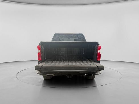 Used 2023 Chevrolet Silverado 1500 LT Trail Boss w/ LPO, Dark Essentials Package image 18