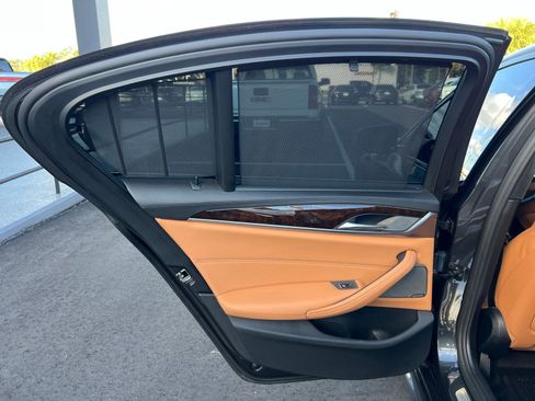 Used 2020 BMW M550i xDrive w/ Executive Package image 51