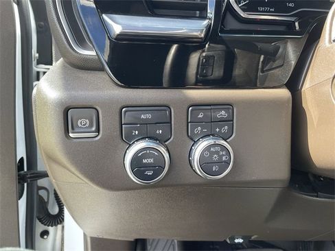 Used 2023 GMC Sierra 1500 SLT w/ SLT Premium Package image 18