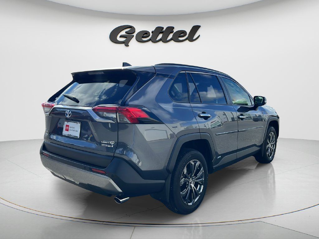 Used 2024 Toyota RAV4 Limited w/ Advanced Technology Package AWD/4WD image 5