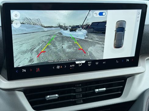 Certified 2025 Ford Explorer Active w/ Active Comfort Package image 31