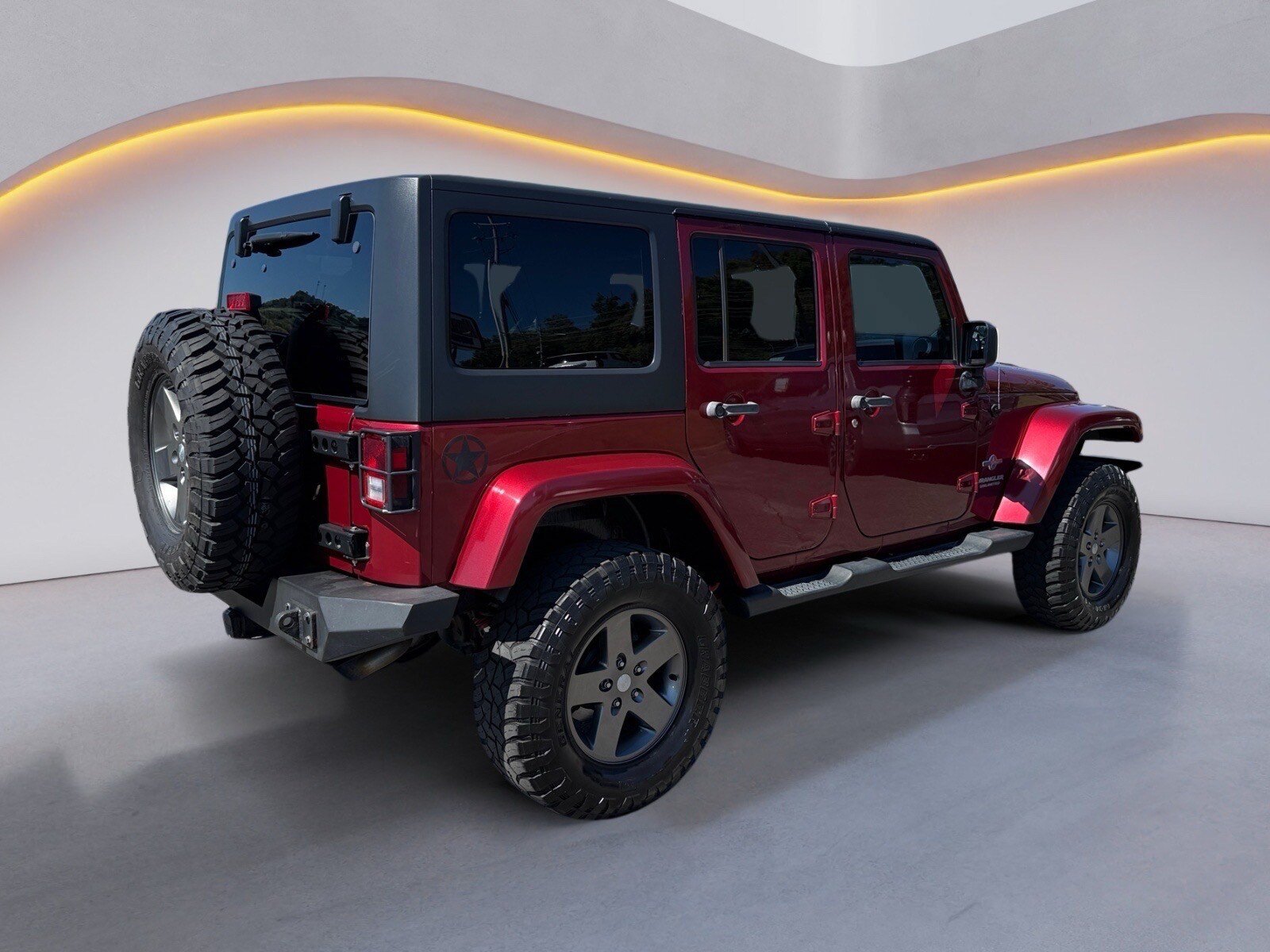 Used 2012 Jeep Wrangler Unlimited Sport AWD/4WD image 3