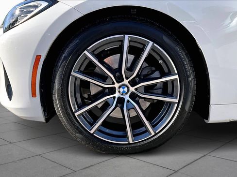 Used 2024 BMW 430i Convertible w/ Convenience Package image 10