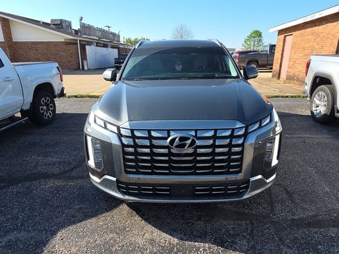 Used 2024 Hyundai Palisade Calligraphy image 2