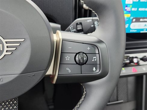 Used 2025 MINI Cooper S image 38