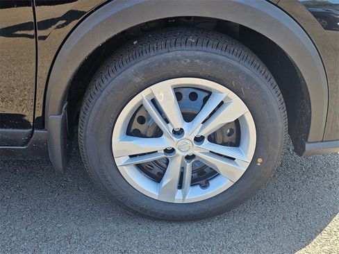 New 2025 Nissan Kicks Play S image 29