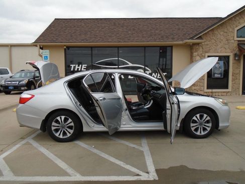 Used 2014 Honda Accord LX image 21