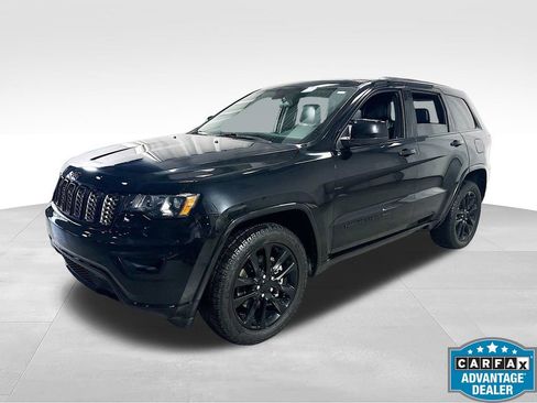 Used 2021 Jeep Grand Cherokee Laredo X AWD/4WD image 2