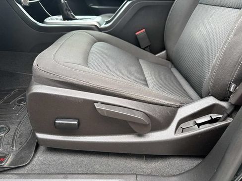 Used 2022 Chevrolet Colorado LT w/ LT Convenience Package RWD image 21