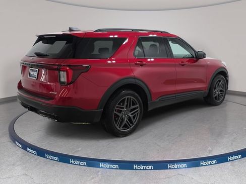 Used 2026 Ford Explorer ST-Line w/ ST-Line Street Pack AWD/4WD image 6