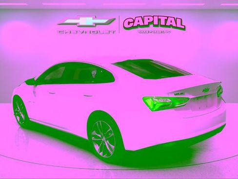 Used 2023 Chevrolet Malibu LT FWD image 3
