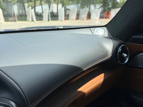 Used 2020 Mercedes-Benz AMG GT R image 34