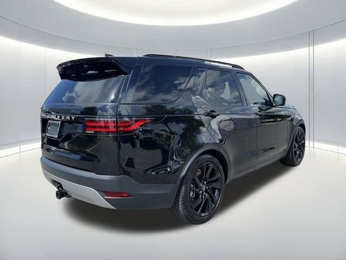 Used 2024 Land Rover Discovery S AWD/4WD image 5