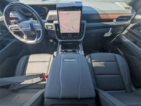 New 2026 GMC Yukon Denali w/ Denali Reserve Package image 21