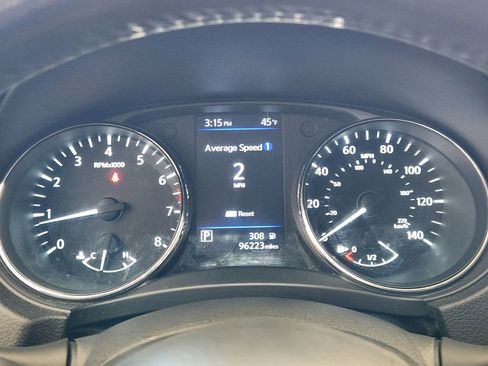 Used 2018 Nissan Rogue SL image 13