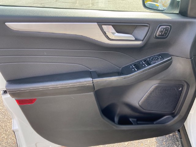 Used 2024 Ford Escape Platinum AWD/4WD image 17