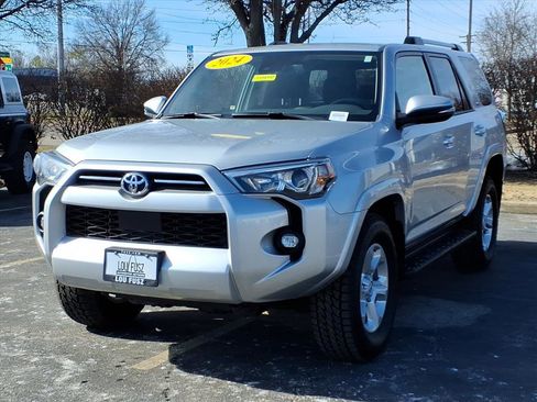 Used 2024 Toyota 4Runner SR5 Premium image 3