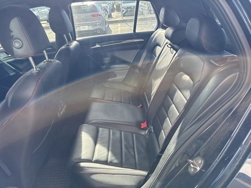 Used 2017 Volkswagen GTI SE image 22