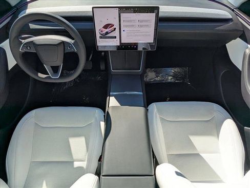 Used 2026 Tesla Model Y 2WD image 17