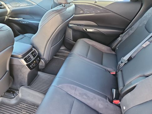 Used 2024 Lexus RX 350 w/ Convenience Package image 10