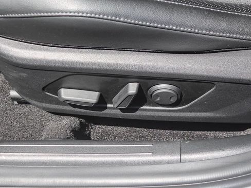 Certified 2023 Hyundai Elantra Limited FWD image 27
