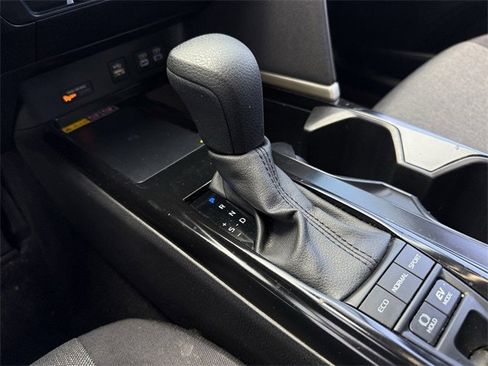 Used 2025 Toyota Camry LE image 20