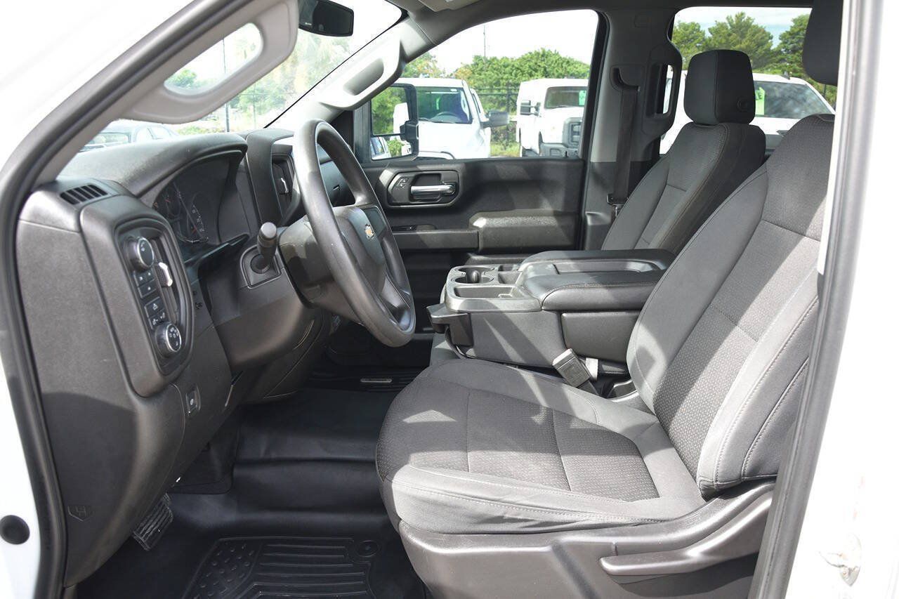 Used 2020 Chevrolet Silverado 2500 Custom w/ Custom Value Package AWD/4WD image 8