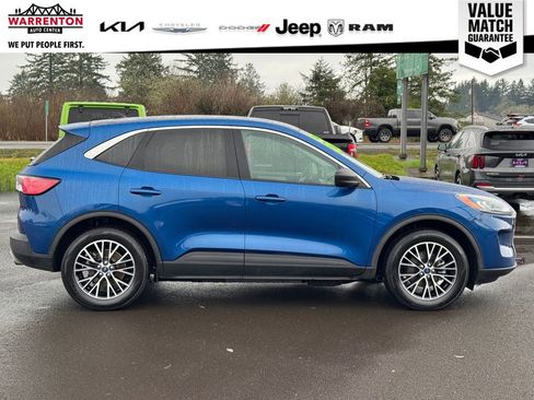 Used 2022 Ford Escape SE image 10