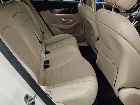 Used 2022 Mercedes-Benz GLC 300 GLC 300 image 16