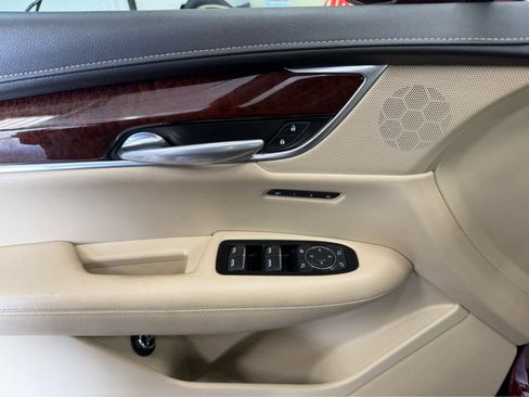 Used 2018 Cadillac XT5 Premium Luxury AWD/4WD image 10