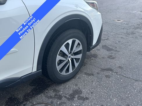 Used 2021 Subaru Outback Premium image 28