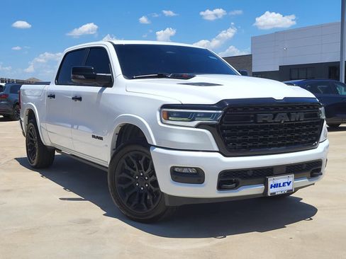 Used 2025 RAM 1500 Limited AWD/4WD image 2