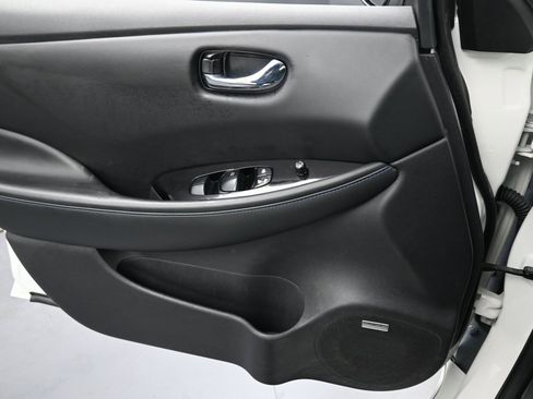 Used 2022 Nissan Leaf SL Plus image 24