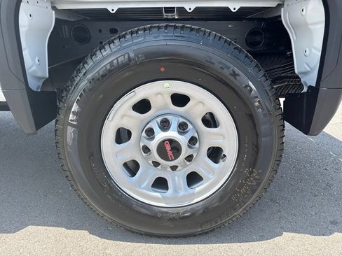 New 2026 GMC Sierra 2500 Pro w/ 1SA Pro Safety Plus Package AWD/4WD image 30