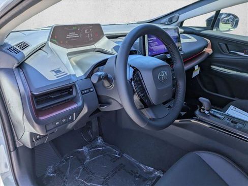 New 2026 Toyota Prius Plug-In Hybrid FWD image 3