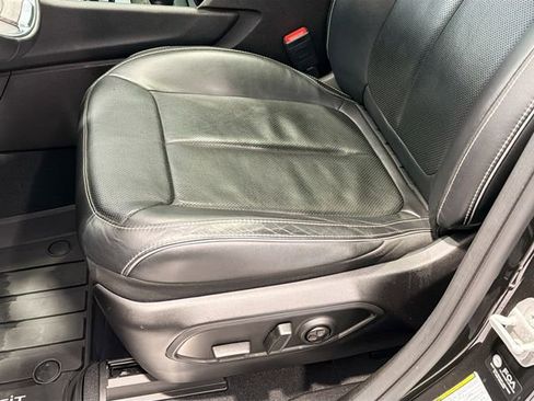 Used 2023 Jeep Grand Cherokee L Overland image 18