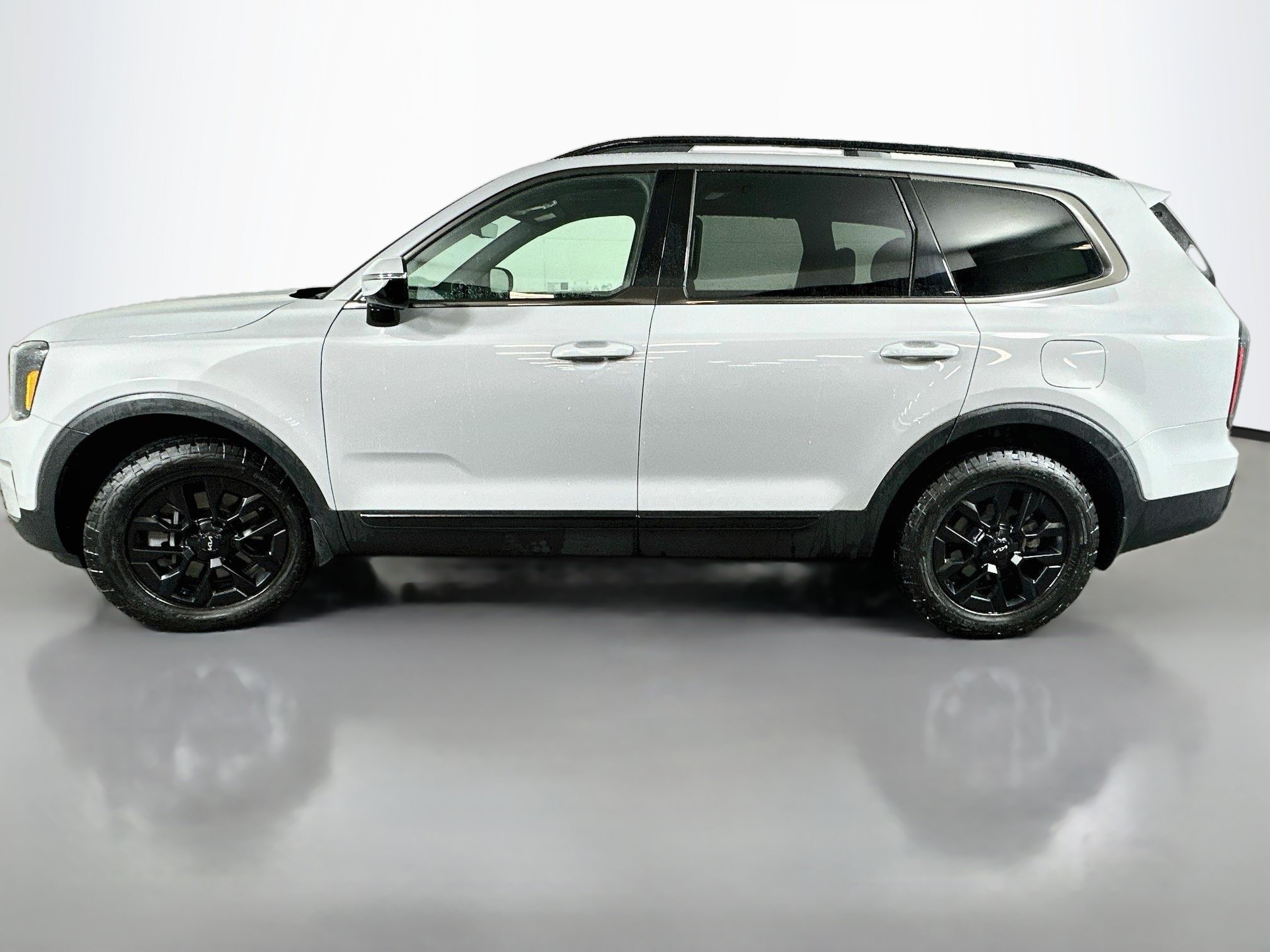 Used 2024 Kia Telluride SX Prestige X-Pro AWD/4WD image 4