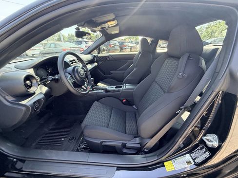 Used 2025 Toyota GR86 RWD image 41