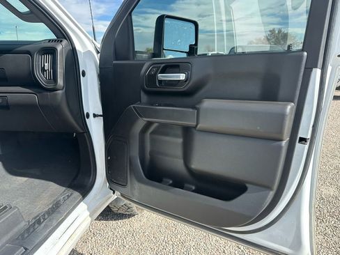 Used 2022 GMC Sierra 2500 Pro w/ Gooseneck/5TH Wheel Package image 12