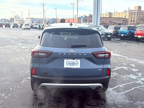 New 2026 Ford Escape SE FWD image 13