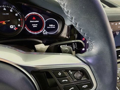 Certified 2023 Porsche Cayenne Coupe AWD/4WD image 44