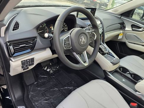 Used 2025 Acura RDX SH-AWD image 11
