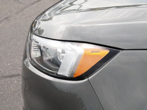 Used 2019 Ford Edge ST w/ Convenience Package AWD/4WD image 16