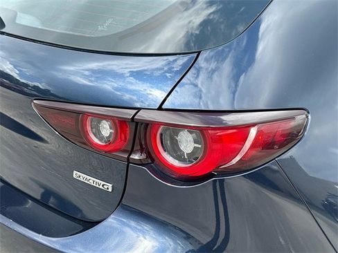 Used 2024 MAZDA MAZDA3 s image 27