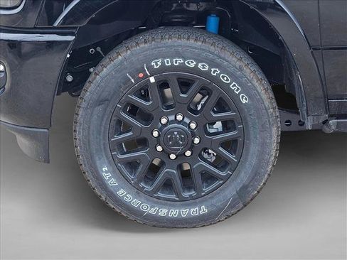 New 2026 RAM 2500 Limited AWD/4WD image 18