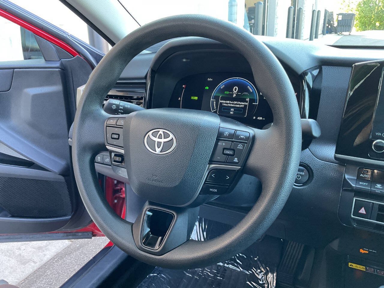 Used 2025 Toyota Camry LE FWD image 18