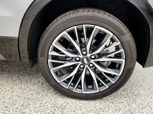 Used 2024 Cadillac XT4 Sport FWD image 9
