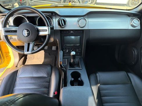 Used 2006 Ford Mustang GT RWD image 15